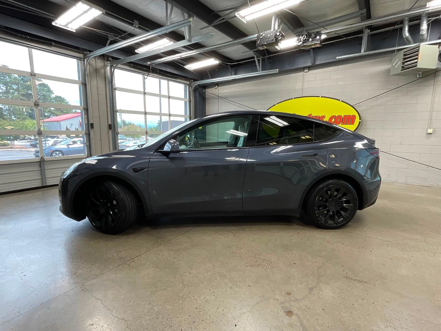 tesla model y 2021 5YJYGDEE2MF069063 image tesla model y 2021 5YJYGDEE2MF069063 image